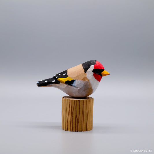 Goldfinch #8 + Stand